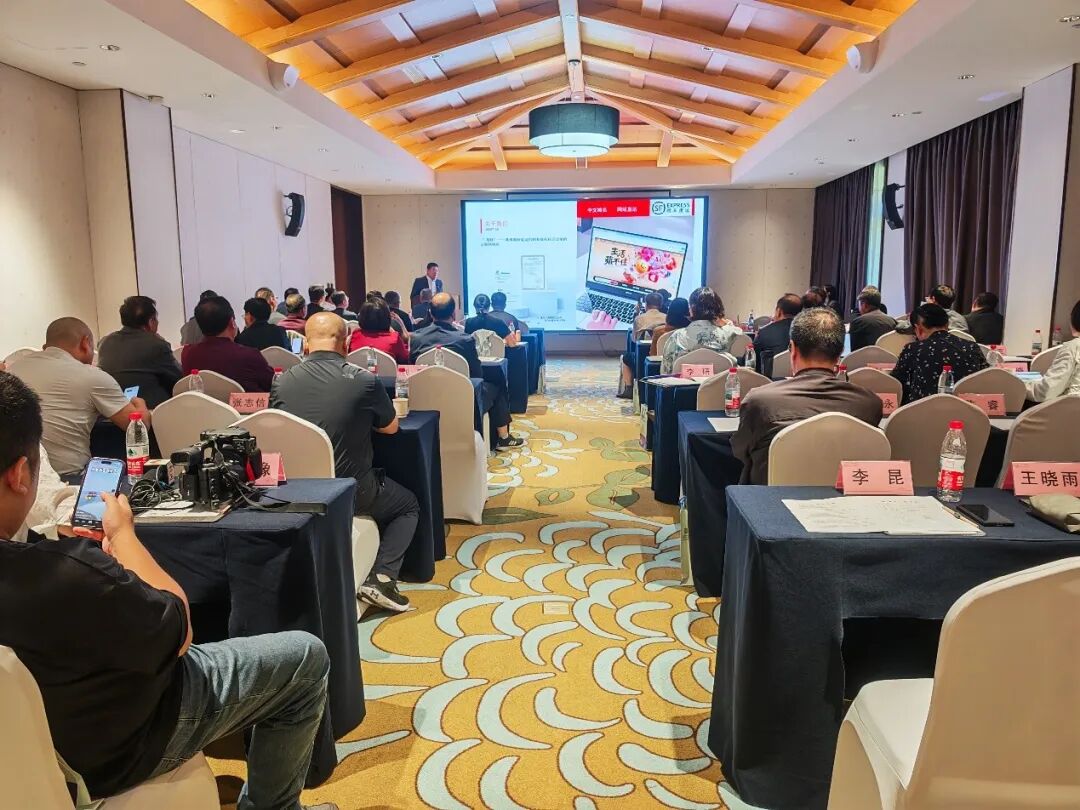 1760165504902244.jpg 640 (1).jpg